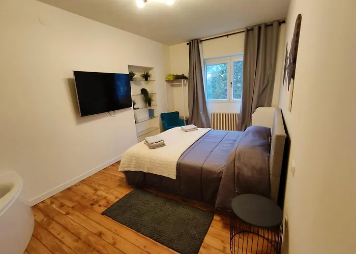 Centro - Moderno Bilocale Con Jacuzzi