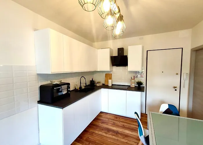 Centro - Moderno Bilocale Con Jacuzzi Apartament